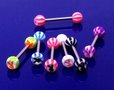 Playboy-Tongpiercing-Met-UV-Licht
